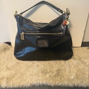 Coach Poppy Black Patent Leather Hobo Shoulder Bag Gold Hardware